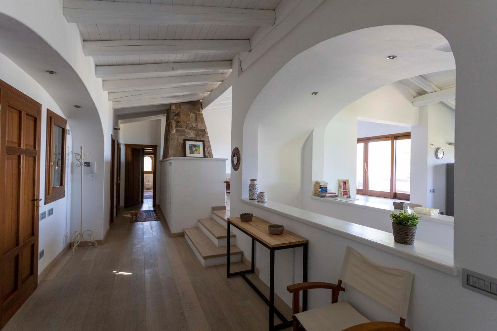 Villa Alba Esclusiva Villa Con Piscina A Sfioro E Vista Mozzafiato Sul Mare Cugnana Bagian luar foto