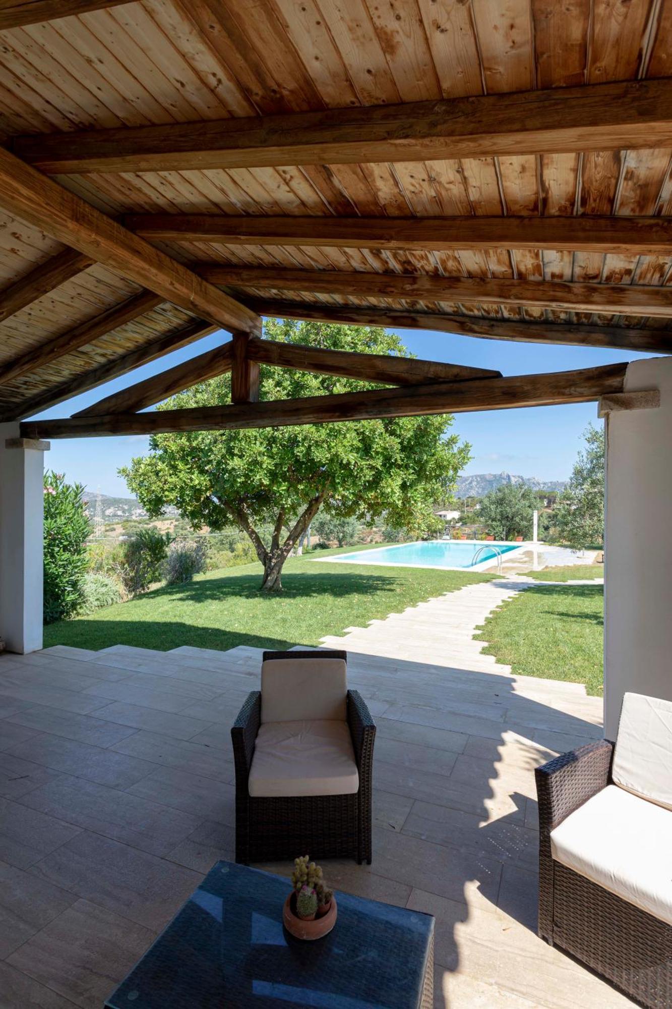 Villa Alba Esclusiva Villa Con Piscina A Sfioro E Vista Mozzafiato Sul Mare Cugnana Bagian luar foto