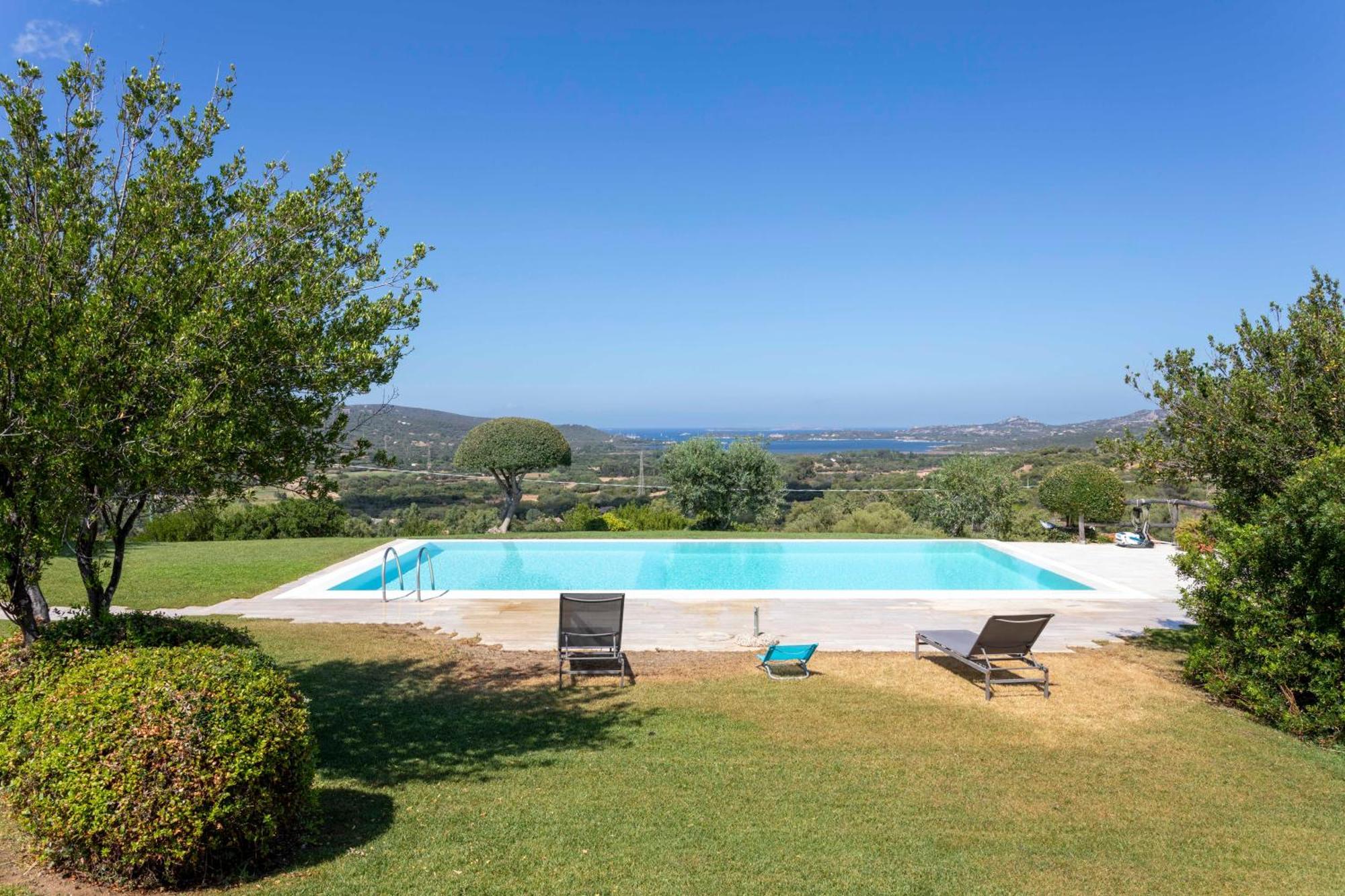 Villa Alba Esclusiva Villa Con Piscina A Sfioro E Vista Mozzafiato Sul Mare Cugnana Bagian luar foto