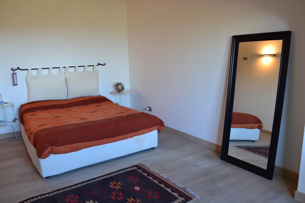 Villa Alba Esclusiva Villa Con Piscina A Sfioro E Vista Mozzafiato Sul Mare Cugnana Bagian luar foto