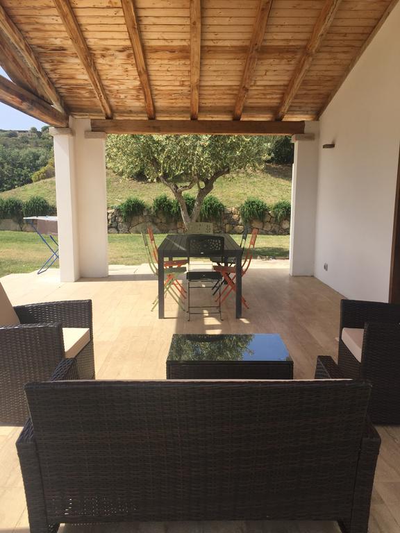 Villa Alba Esclusiva Villa Con Piscina A Sfioro E Vista Mozzafiato Sul Mare Cugnana Bagian luar foto