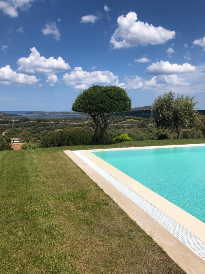 Villa Alba Esclusiva Villa Con Piscina A Sfioro E Vista Mozzafiato Sul Mare Cugnana Bagian luar foto
